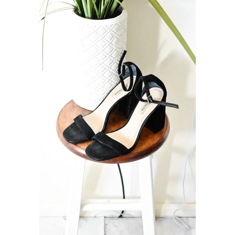 Steve Madden Carrson Sandal Women 9M Black Suede Block Heel Ankle Strap